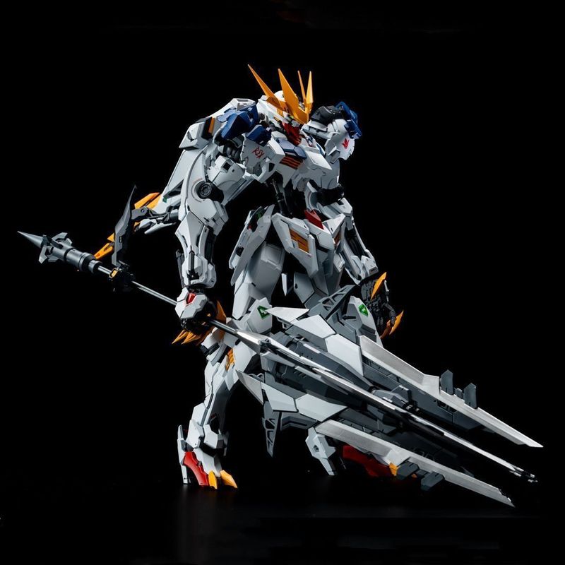 【TERSEDIA】LUNAVOR MG 1/100 Wol - Model Kit Lancelot ulasan dan harga